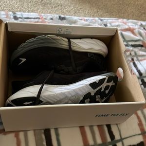 Hoka running shoes “used”
